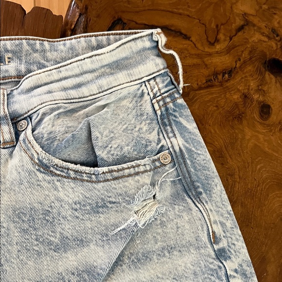 American Eagle Outfitters Light Blue Straight Leg Jeans - Picture 5 of 10